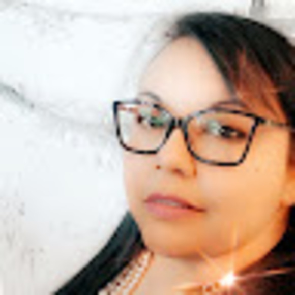 ilianaybanez